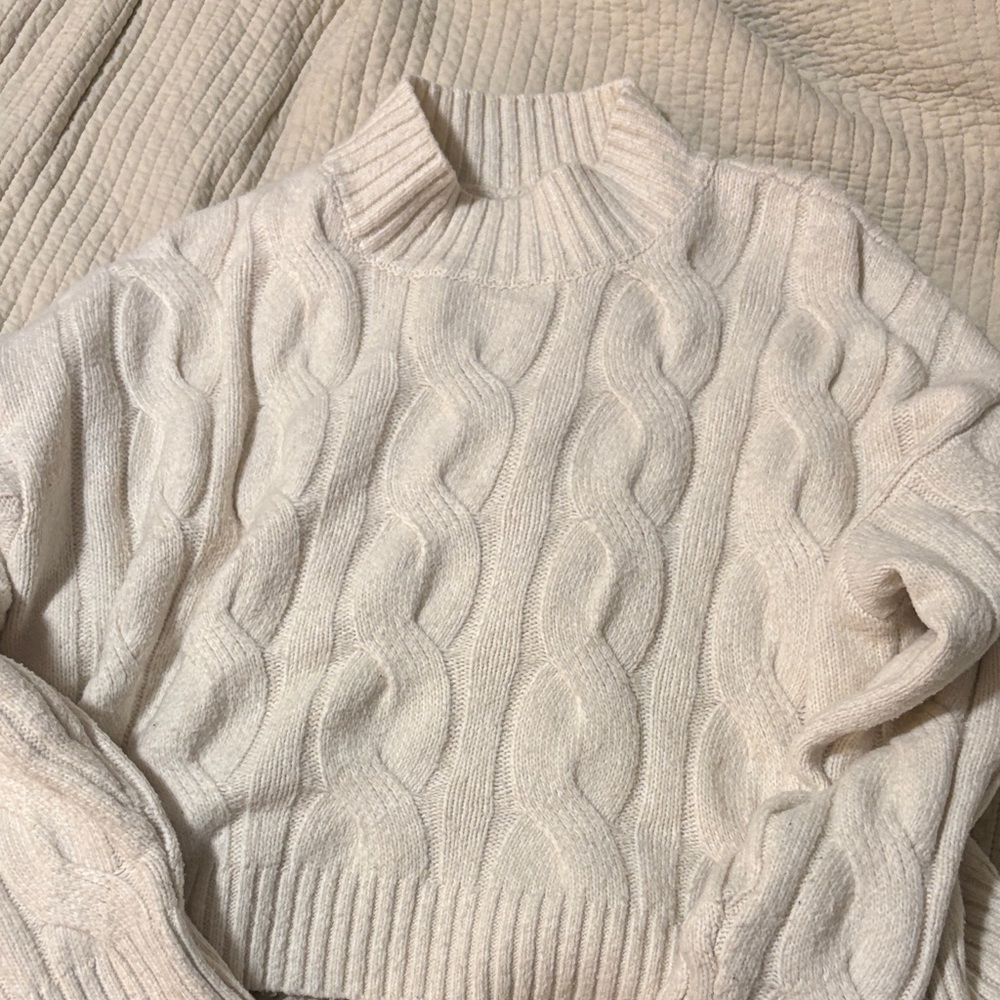 Cozy Cable Knit Turtleneck Sweater - Cream
